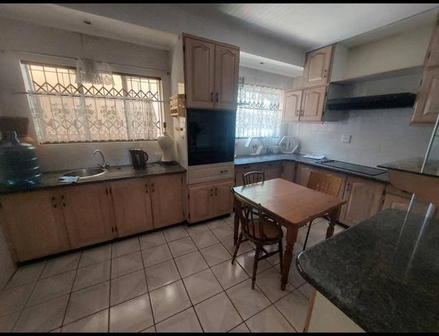 3 BEDROOM PROPERTY TO RENT IN HENNOPSPARK